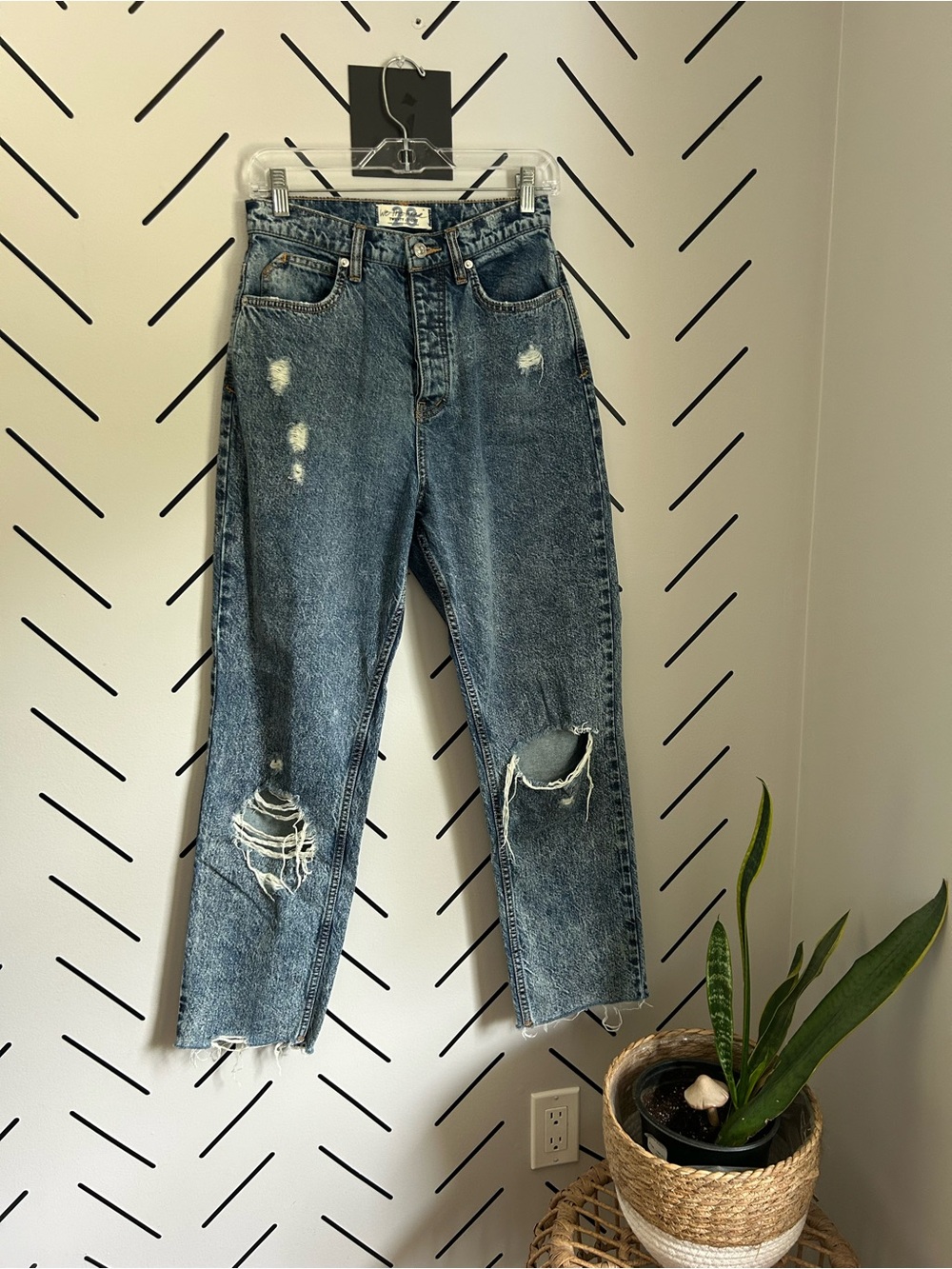 Free people we the free curvy high waisted distressed jeans straight leg - Picture 1 of 7